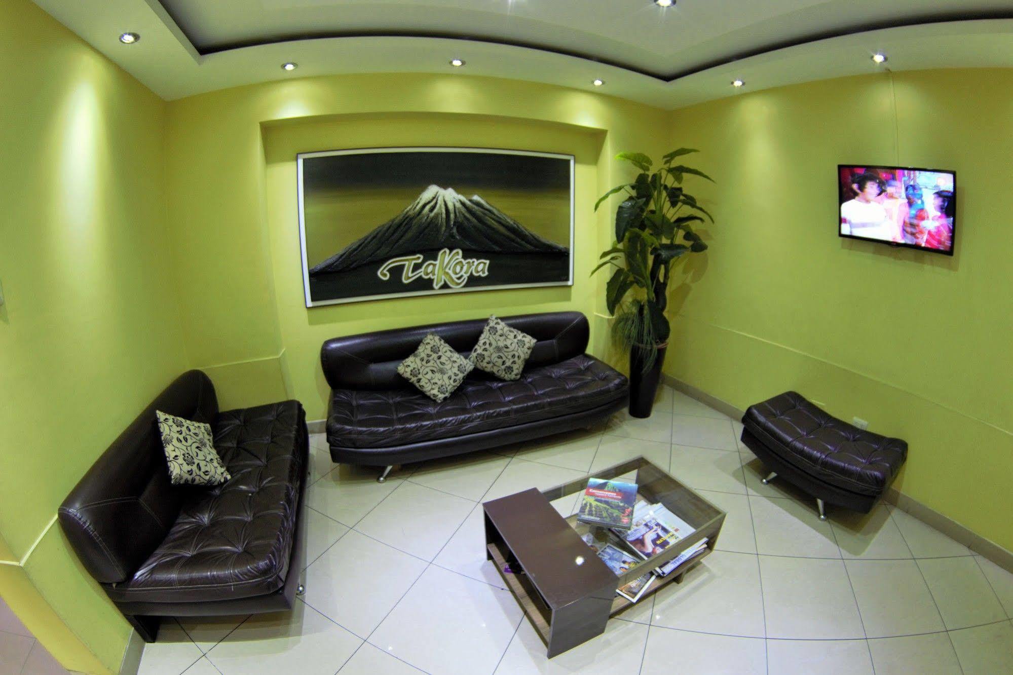 Takora Inn Tacna Exterior photo